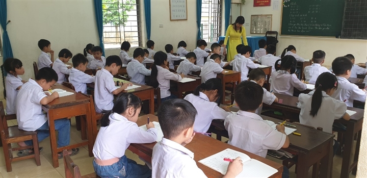 Trường tiểu học đầu tiên ở TP.HCM đón học sinh trở lại học tập 